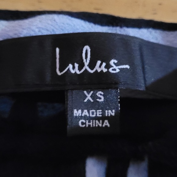 Lulu's Blue Striped High Rise Wide Leg Loose Fitting Pants - Picture 12 of 12